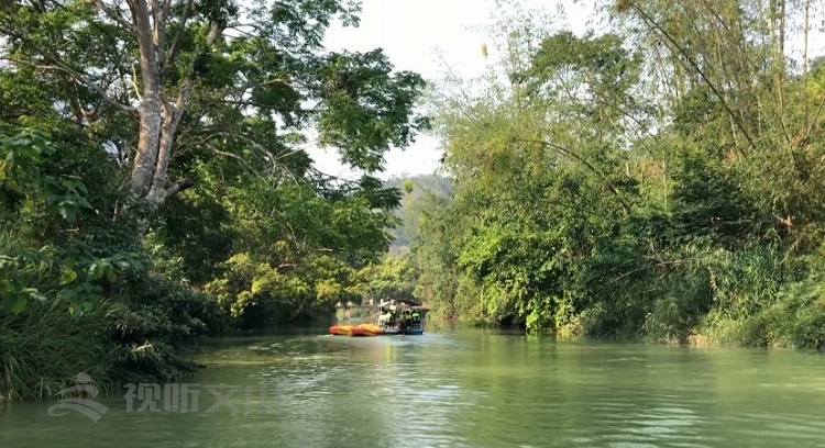 文网讯 2016年12月,马关县八寨镇岔河村和花坝子村两个村小组的74户